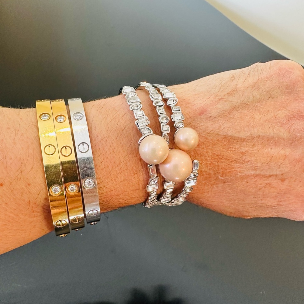 Alexis Bittar RARE Luxury authentic formal pearl Crystal Statement Cuff/Bracelet - Picture 1 of 17